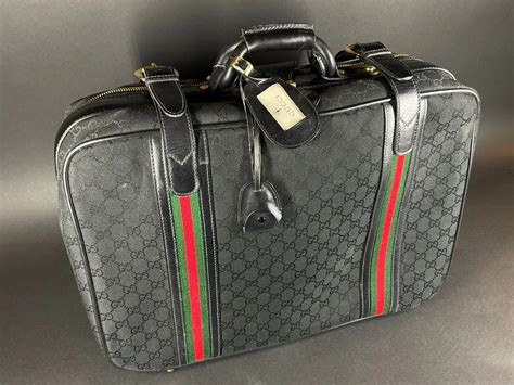 gucci spiegel|Gucci luggage sale.